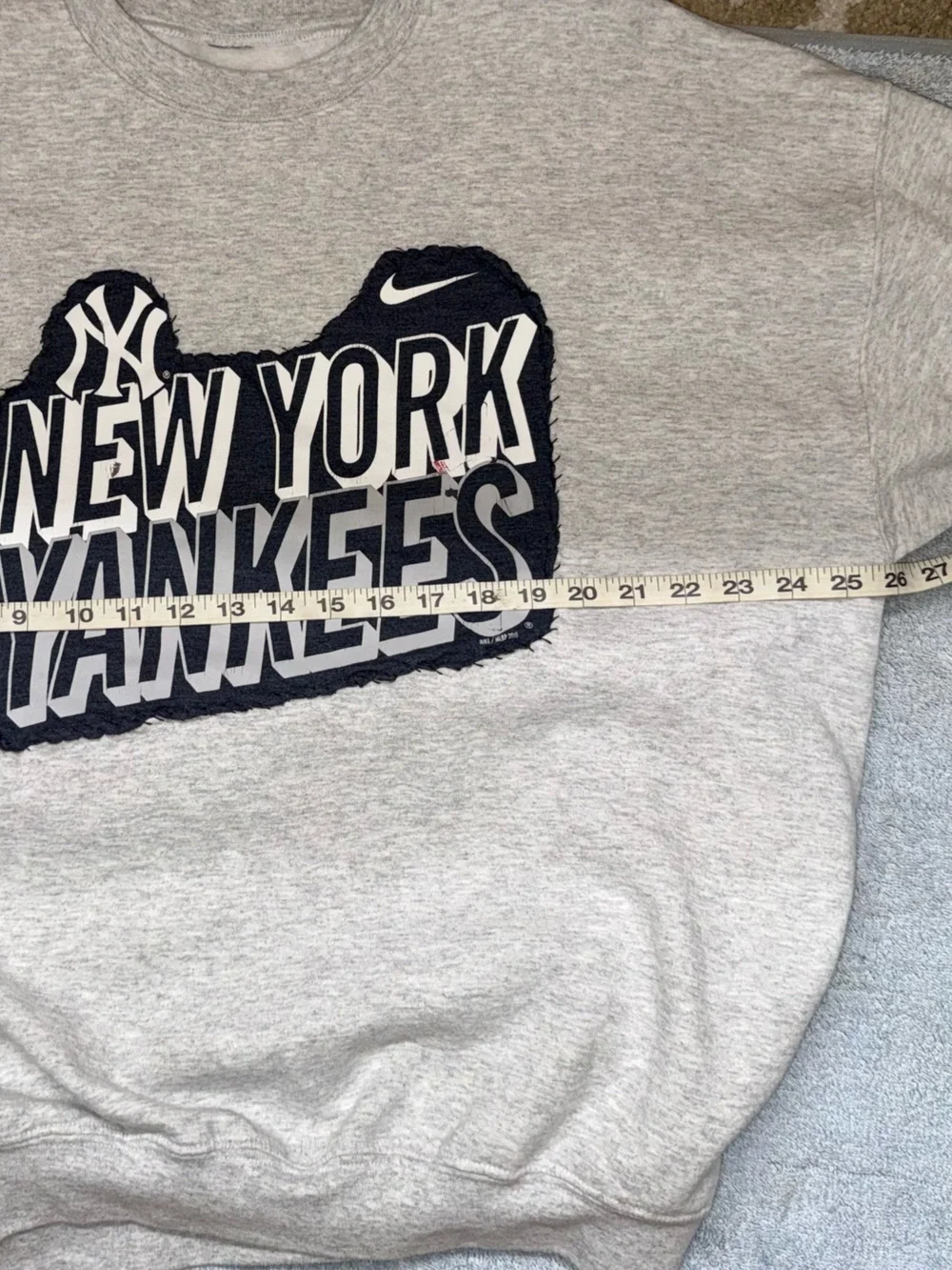 Hand-sewn patched Nike Gray NY Yankees Crewneck Sweatshirt XXL